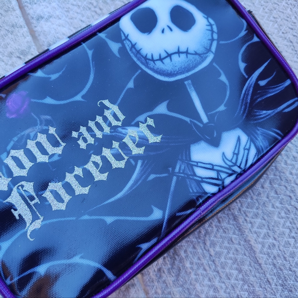 *HT Nightmare Before Christmas Makeup bag EUC? - Picture 2 of 5